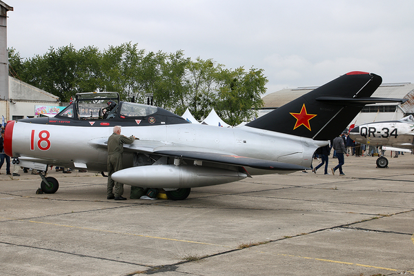 Mig-15 Paris Air Legend