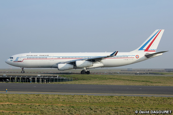 Airbus A340-200 République Française