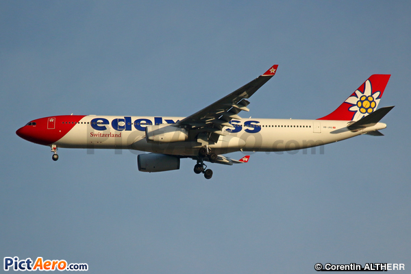 Airbus A330-300 Edelweiss 