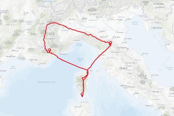 1153 kilomètres en planeur : de la Corse à l’Italie
