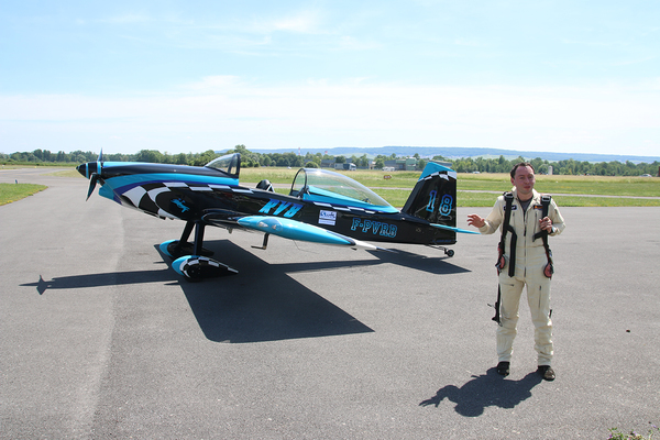 Van's RV-8 à l'aéroport de Reims 