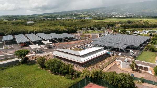 Parking de l'aéroport Roland Garros La Réunion