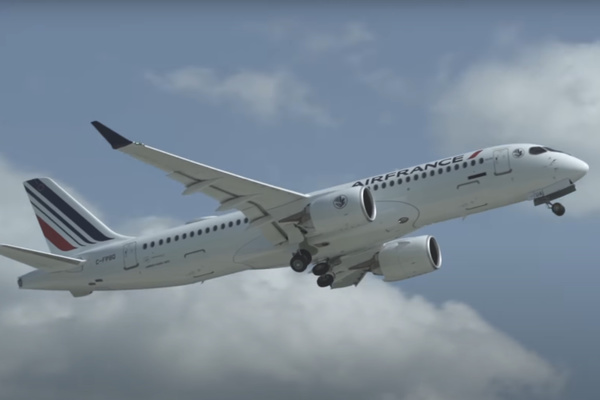 L'Airbus A220 Air France décolle pour son premier vol 