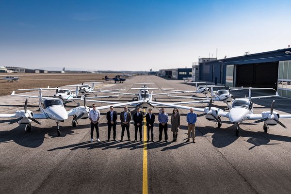 Diamond DA40NG et DA42-VI pour Oman Aviation Academy 