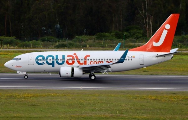 Boeing 737-800 Equair