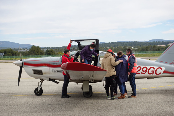 Journée de l'association "des ailes dans les yeux" à l'aéroport du Castellet