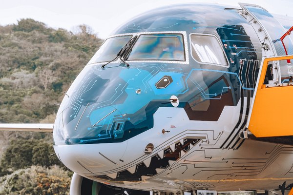 Embraer E190-E2 TechShark