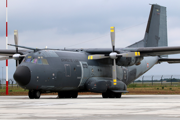 Cérémonie de retrait du Transall à la BA105 d'Evreux Cérémonie de retrait du Transall à la BA105 d'Evreux