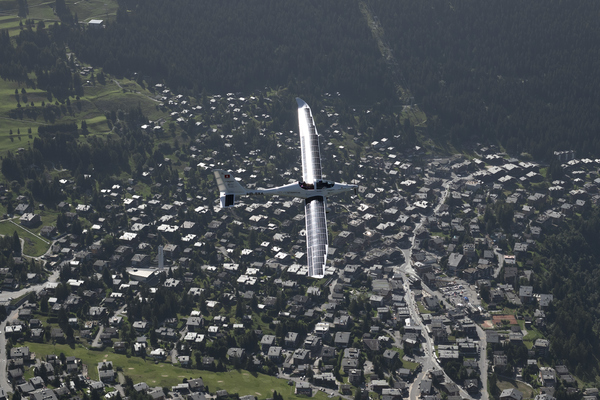 Saut en Wingsuit depuis le SolarStratos