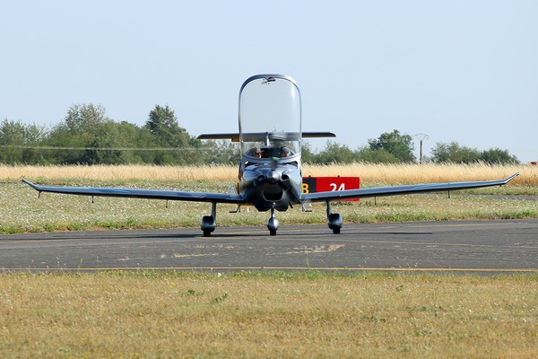 Elixir Aircraft (F-HXLX) à Etampes 