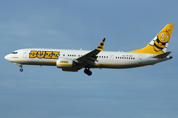 Atterrissage d'un Boeing 737 Max 8 Buzz à l'aéroport de Beauvais