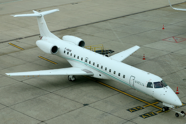 Embraer ERJ145 Amelia International	