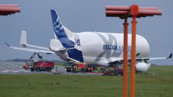Un Beluga XL s'embourbe à l'aéroport d'Albert