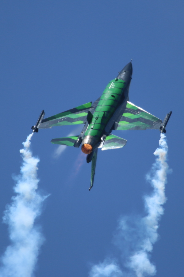 Belgian Air Force F-16 Solo Display