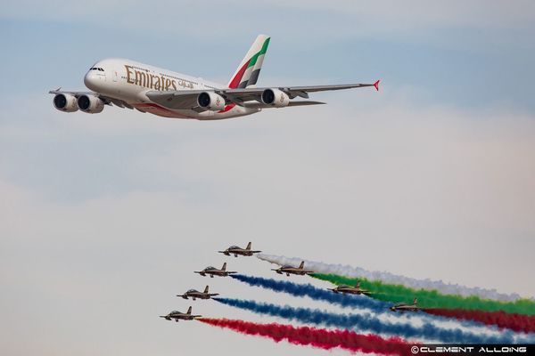 Airbus A380 Emirates & patrouille acrobatique Emirats Arabes Unis