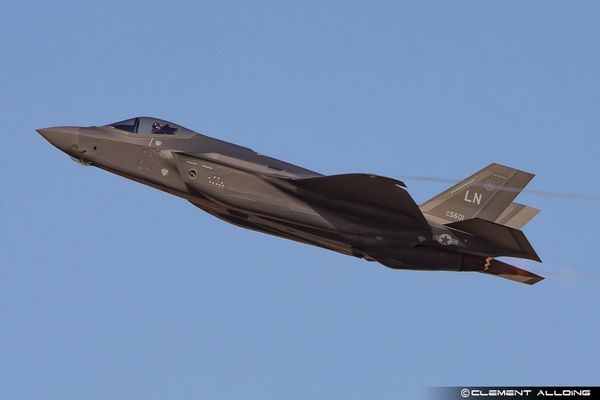 F35