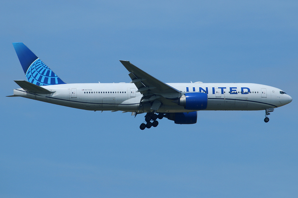 Boeing 777-200 United Airlines