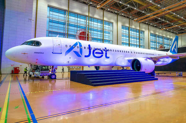 Airbus A321 AJET