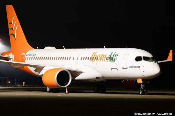 Airbus A220-300 Ibom Air 