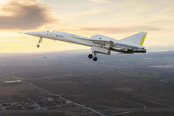 Le démonstrateur XB-1 prend son envol pour la première fois