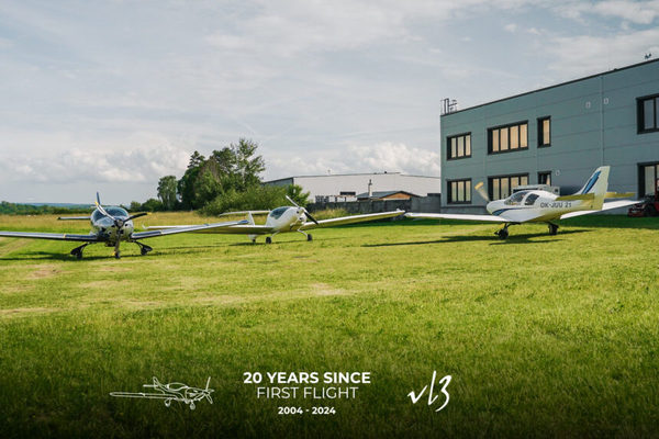 JMB Aircraft célèbre les 20 ans du premier vol du VL3