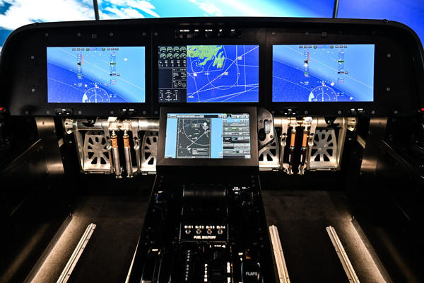 Farnborough 2024 : Boom dévoile le cockpit de son futur avion supersonique
