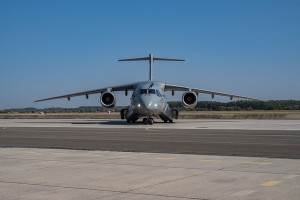 Embraer livre le premier C-390 Millennium à l'armée de l'air hongroise