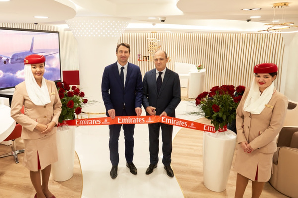 Emirates inaugure sa nouvelle agence de voyages de Paris