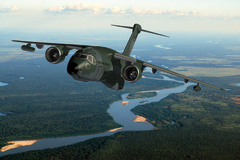 Avion de transport militaire Embraer KC-390