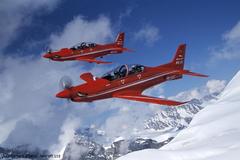 Deux Pilatus PC-21 en formation