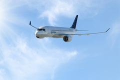Bombardier CS100 aux couleurs de Porter Airlines