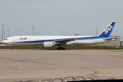 Boeing 777-300ER ANA