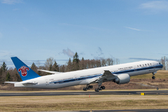 Boeing 777-300ER China Southern