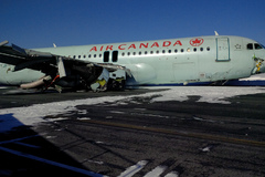 Airbus A320 d'Air Canada après son accident