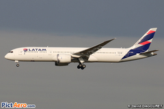 Boeing 787-9 LATAM Airlines