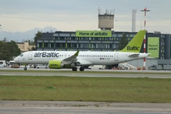 Bombardier CS300 airbaltic