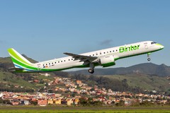 Embraer E195-E2 Binter Canarias