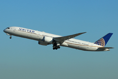 Boeing 787-10 Dreamliner / United Airlines