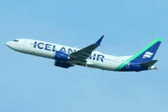 Boeing 737 Max 8 Icelandair, décollage de Keflavik en Islande