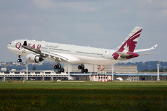 Airbus A330-200 Qatar Airways 