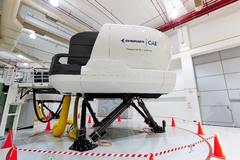 Embraer et CAE inaugurent le premier simulateur de vol E-Jets E2 de l'Asie-Pacifique à Singapour Embraer et CAE inaugurent le premier simulateur de vol E-Jets E2 de l'Asie-Pacifique à Singapour