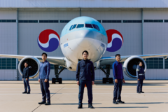 Korean Air présente ses nouveaux uniformes écoresponsables pour ses équipes de maintenance et de fret Korean Air présente ses nouveaux uniformes écoresponsables pour ses équipes de maintenance et de fret