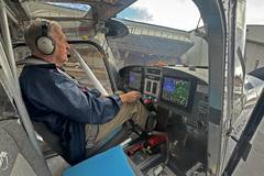 Richard VanGrunsven célèbre ses 85 ans en effectuant un vol en RV-15X