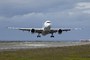 Airbus A350 XWB atterrissant à Keflavik en Islande Airbus A350 XWB atterrissant à Keflavik en Islande