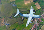 Airbus A400M : ravitaillement en vol d'un hélicoptère Airbus A400M : ravitaillement en vol d'un hélicoptère