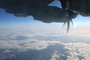 Vue à l'extérieur durant le vol en Airbus A400M de l'Armée de l'Air et de l'Espace