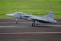 Le premier chasseur Gripen E produit au Brésil par Embraer effectue son vol inaugural